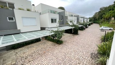 house em Doutor Ney de Castilhos Ferreira, Pedra Redonda - Porto Alegre - RS