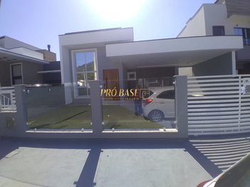 house em Rua Claudio Capistrano Lima de Oliveira, Forquilhas - São José - SC