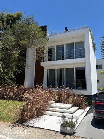 house em Rua Mathias Olinger, Centro - Itajaí - SC