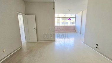 apartment em Rua Pompeu Loureiro, Copacabana - Rio de Janeiro - RJ