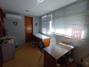 office em Rua do Imperador, Centro - Petrópolis - RJ