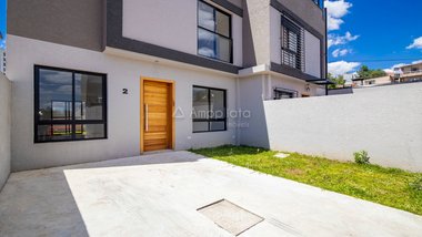 house em Rua Leon Tolstoi, Lindóia - Curitiba - PR