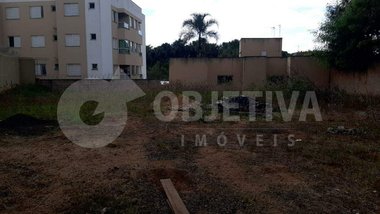land_lot em Avenida Geraldo Abrão, Santa Luzia - Uberlândia - MG