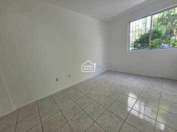 apartment em Rua Santos Saraiva, Capoeiras - Florianópolis - SC