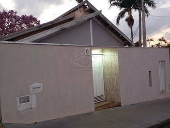 house em Rua Doutor Antônio Carlos de Abreu Sodré, Centro - Botucatu - SP