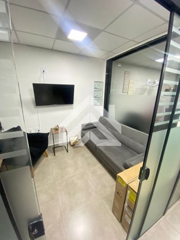 commercial_building em Avenida 23, Vila Santo Antônio - Rio Claro - SP