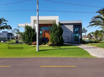 house em Rua Rio Jacuí, Centro - Xangri-Lá - RS