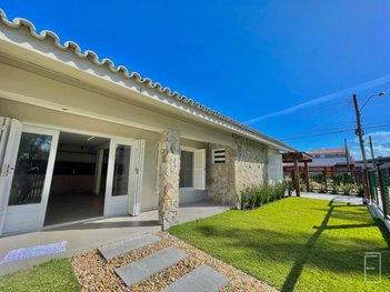 house em Rua Ibirapuitã, Centro - Xangri-Lá - RS