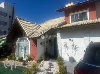 house em Rua Veneza, Pagani - Palhoça - SC
