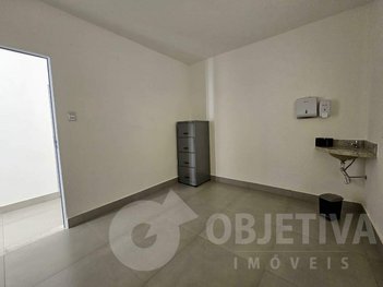 office em Rua Tupaciguara, Nossa Senhora Aparecida - Uberlândia - MG