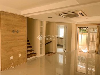 house em Rua Licínio Cardoso, Chácara das Pedras - Porto Alegre - RS
