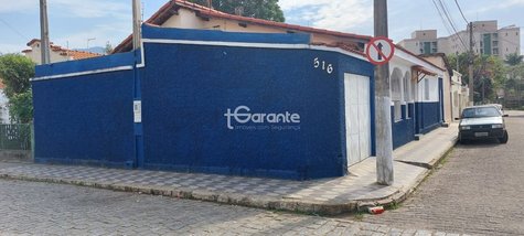 house em Avenida Bertolino Cypriano Pinto, Vila Expedicionários Cruzeirenses - Cruzeiro - SP