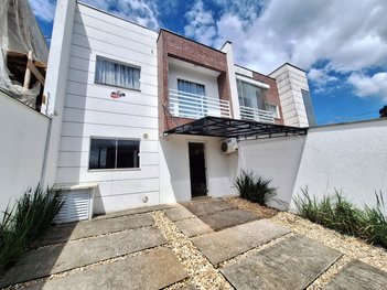 house em Rua Rudolfo Schmalz, Glória - Joinville - SC