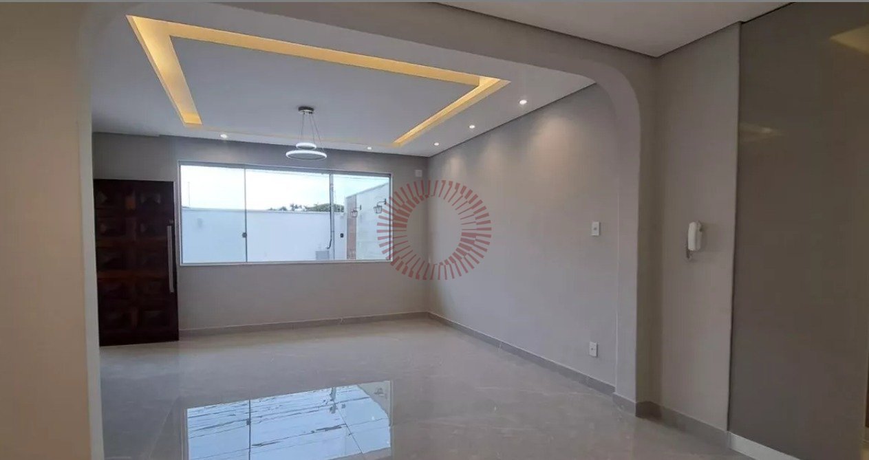 Casa com 4 quartos — Santa Amélia, Belo Horizonte