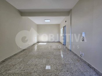 office em Rua Santa Catarina, Brasil - Uberlândia - MG