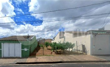 land_lot em Rua Sófia, Laranjeiras - Uberlândia - MG