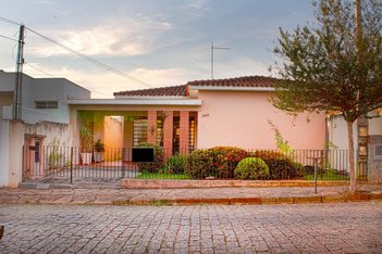 house em Avenida Dom Pedro II, Centro - Araraquara - SP