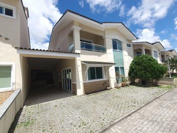 house em Avenida Odilon Guimarães, Lagoa Redonda - Fortaleza - CE