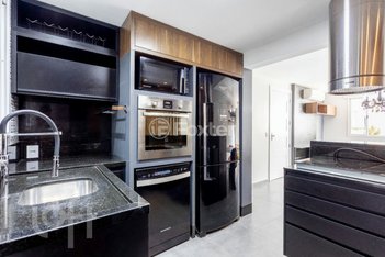 house em Avenida José Aloísio Filho, Humaitá - Porto Alegre - RS