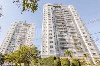apartment em Rua Doutor João Satt, Jardim Europa - Porto Alegre - RS