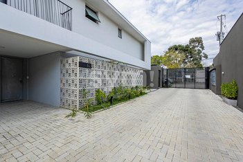 house em Rua João Carlos de Souza Castro, Guabirotuba - Curitiba - PR