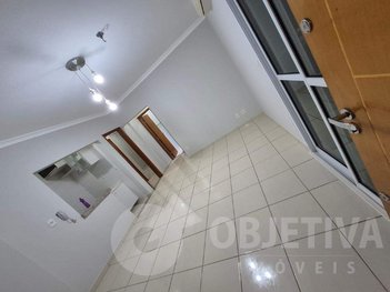 apartment em Rua José Carrijo, Santa Mônica - Uberlândia - MG