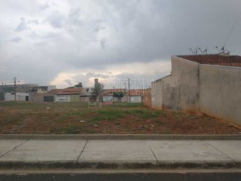 land_lot em Rua Joffre Rodrigues David, Parque Igaçaba - Araraquara - SP