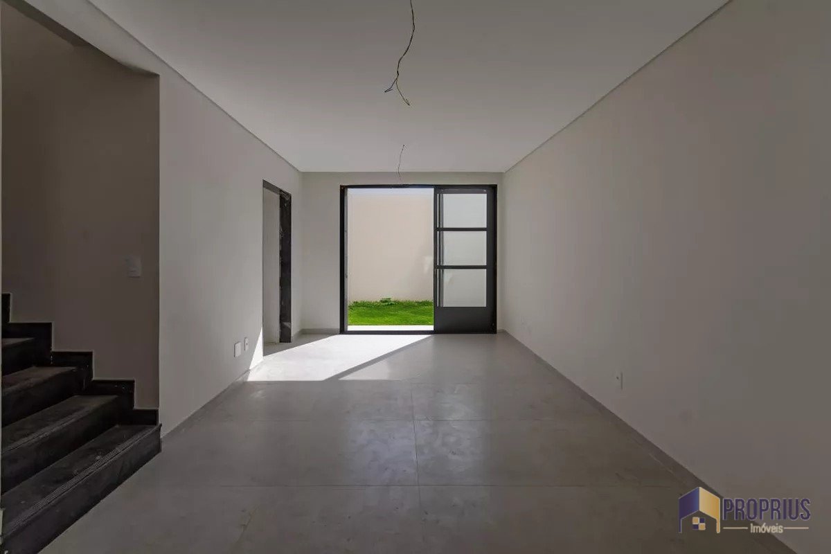 Casa com 4 quartos — Pampulha, Belo Horizonte