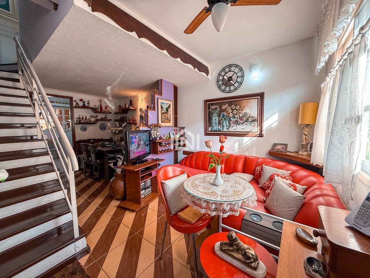 casa a venda no condominio vila de espanha - sala de estar