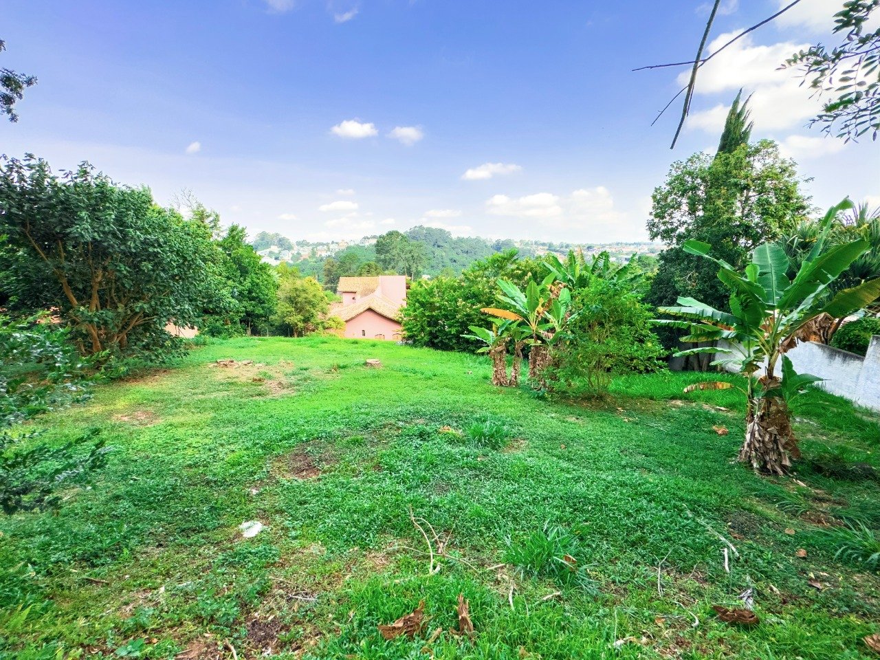 Terreno a venda no condominio Sao Fernando Golf Club