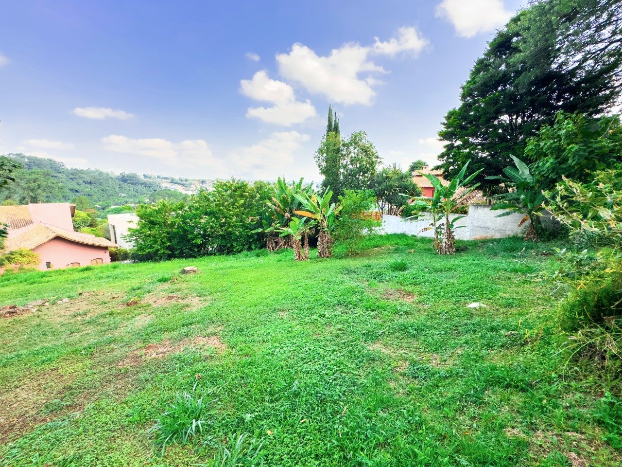Terreno a venda no condominio Sao Fernando Golf Club