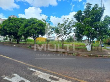 land_lot em Avenida Geraldo Motta Batista, Daniel Fonseca - Uberlândia - MG