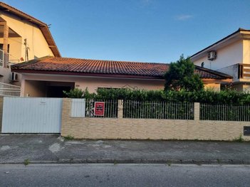 house em Rua Ulisses de Oliveira Rosa, Jardim Eldorado - Palhoça - SC