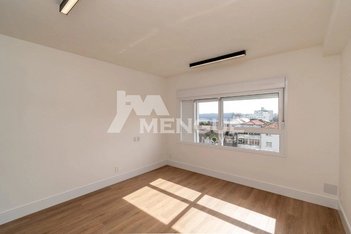 apartment em Avenida João Wallig, Passo da Areia - Porto Alegre - RS