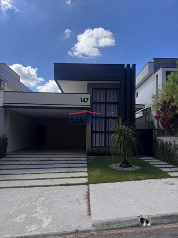house em Rua Hélio Cambusano, Condomínio Residencial Fogaça - Jacareí - SP