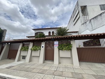 house em Rua Arthur Santos, Jurema - Vitória da Conquista - BA