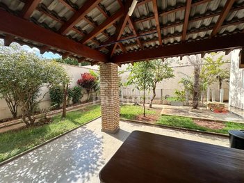 house em Rua Capitão Luis Carlos Salomão da Silva, Residencial Jardins - São José do Rio Preto - SP