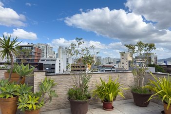 apartment em Rua João Caetano, Três Figueiras - Porto Alegre - RS