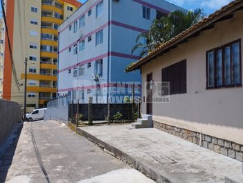 house em Francisco Goulart, Trindade - Florianópolis - SC