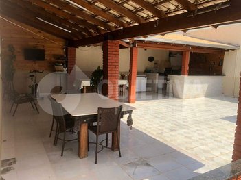 house em Rua Tailândia, Laranjeiras - Uberlândia - MG