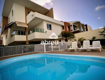 house em Avenida Governador Tarcísio de Vasconcelos Maia, Candelária - Natal - RN