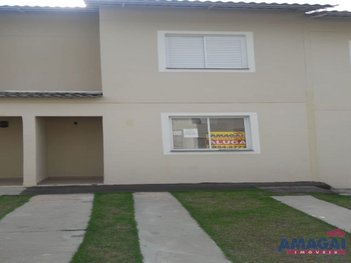 house em Rua Dinamarca, Jardim Colônia - Jacareí - SP