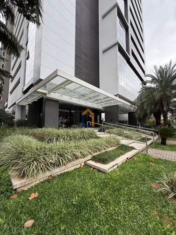 apartment em Avenida Silva Jardim, Água Verde - Curitiba - PR