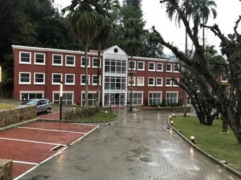 office em Professor Stroele, Quarteirão Brasileiro - Petrópolis - RJ