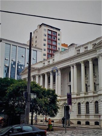 Cômodo Condomínio
