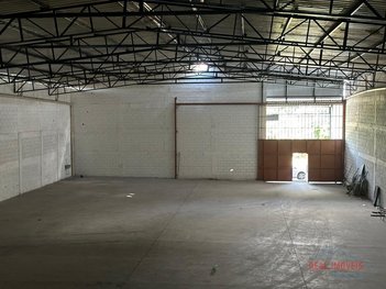 industrial em Rua Um, Centro - Vespasiano - MG