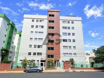 apartment em Rua Coronel Estevao Franco de Godoy, Centro - Serra Negra - SP