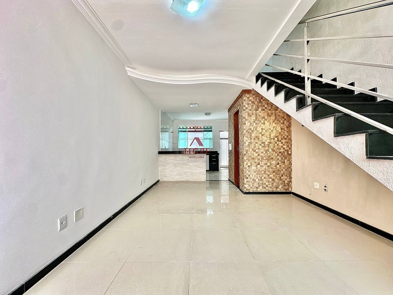 Casa com 2 quartos — Santa Amélia, Belo Horizonte