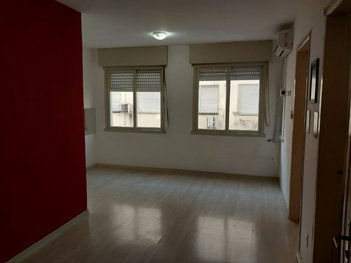 apartment em Rua Carlos Estevão, Jardim Leopoldina - Porto Alegre - RS