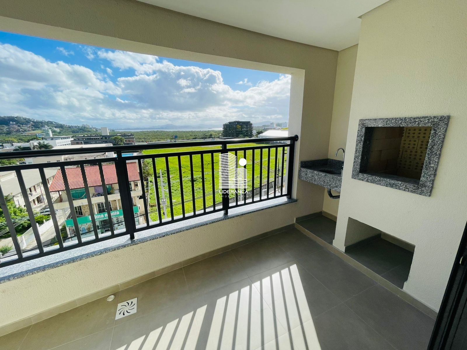 WhatsApp Image 2025-10-22 at 09.41